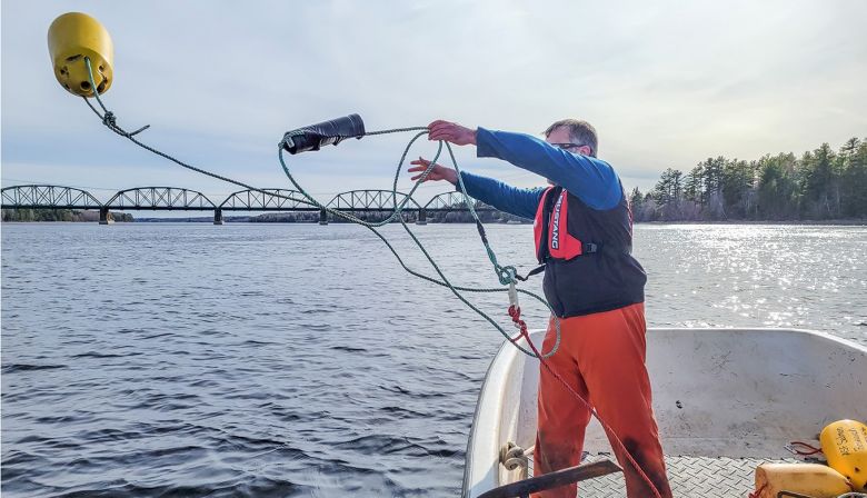 1360-jason-throws-receiver